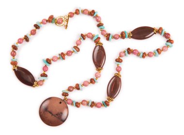 Beyaz arka plan üzerinde izole güzel mücevher