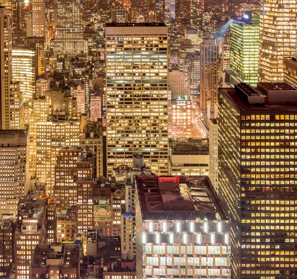 มุมมองของนิวยอร์กแมนฮัตตันในช่วงเวลาพระอาทิตย์ตก — ภาพถ่ายสต็อก