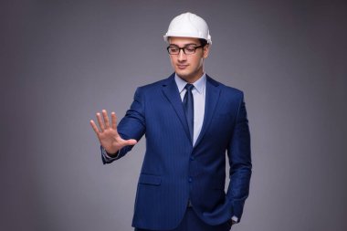 Endüstriyel kavramında genç mimar