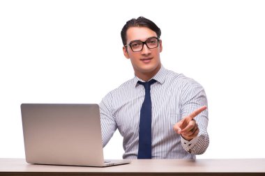 Dizüstü bilgisayarı olan adam beyazda izole edildi