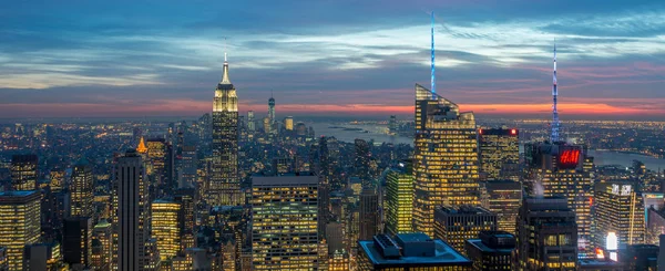 Nowy Jork - GRUDZIEŃ 20, 2013: Widok na dolny Manhattan w grudniu — Zdjęcie stockowe