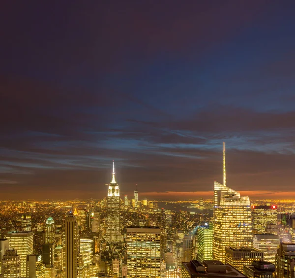 Vista de Nova York Manhattan durante o pôr do sol — Fotografia de Stock