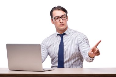 Yakışıklı işadamı wh izole dizüstü bilgisayar ile çalışma