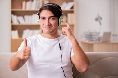 yakışıklı adam müzik