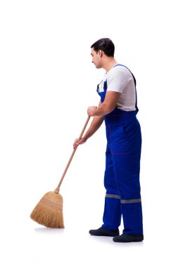 Süpürge üzerinde beyaz izole inşaat sahasında