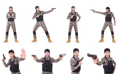 Silahlı asker beyazı izole etti.