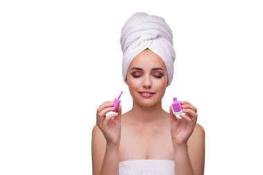 Beyaz ruj olan güzel kadın