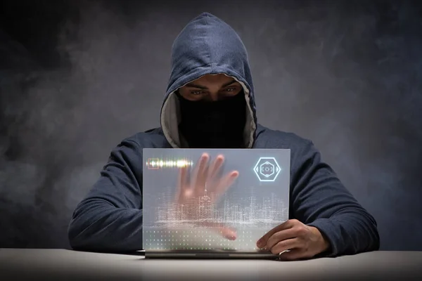 Jonge hacker in data security concept — Stockfoto