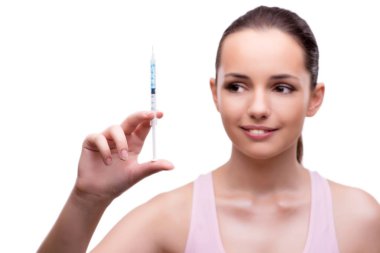 Plastik cerrahi kavramı üzerinde beyaz izole kadın