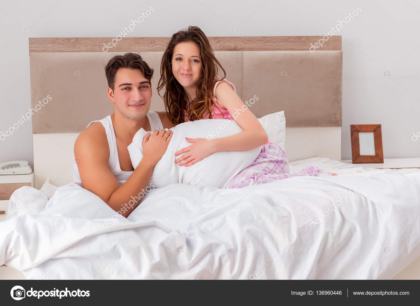 Lustige Bilder Mann Und Frau Im Bett