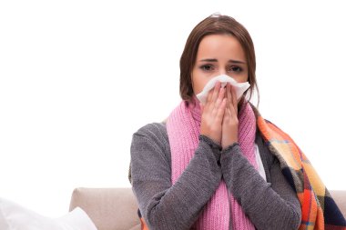 Kanepede yatan hasta bir kadın