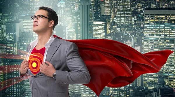 ビジネスマンでスーパーヒーローの概念とともに赤いカバー — ストック写真