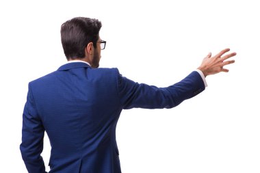 Genç işadamı beyaz izole sanal düğmelere basarak