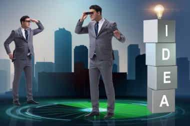 Parlak fikirler arayan iş adamı.