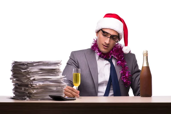 Ung affärsman firar jul i office — Stockfoto