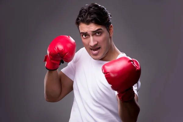 Guapo boxeador en concepto de boxeo —  Fotos de Stock