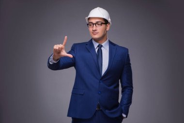 Endüstriyel kavramında genç mimar