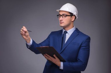 Endüstriyel kavramında genç mimar