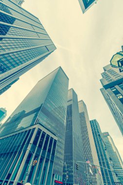 New York gökdelenleri sokak seviyesinden yükseldi