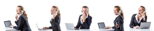 Call center assistant responding to calls — Stock Photo, Image