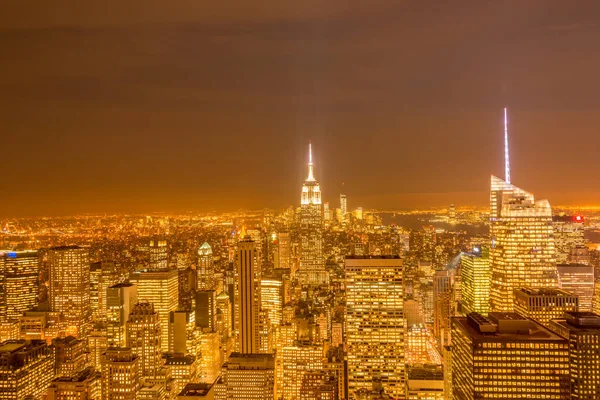 Nattutsikt över New York Manhattan under solnedgången — Stockfoto