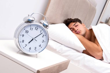 Genç adam sabah uyanma zorlanıyor