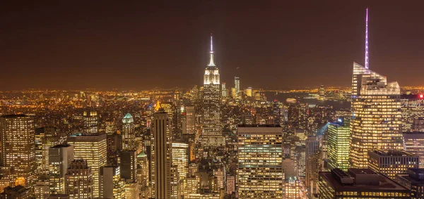 Utsikt över New York Manhattan under solnedgången timmar — Stockfoto