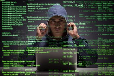 Veri güvenliği konseptinde genç bir hacker