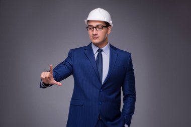 Endüstriyel kavramında genç mimar