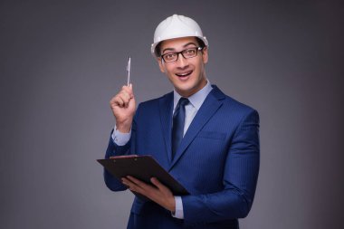 Endüstriyel kavramında genç mimar