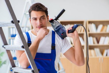 Tamirci matkap perforator Delme ile çalışma