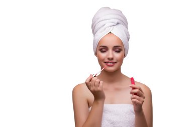 Beyaz ruj olan güzel kadın