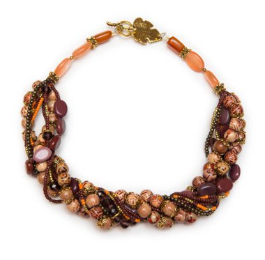 Güzel bileklik üzerinde beyaz izole