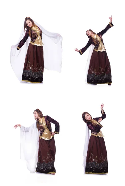 Jeune femme dansant danse azeri traditionnelle — Photo