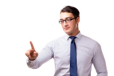 Genç yakışıklı işadamı beyaz izole düğmelere basarak