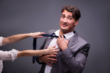 Adam komik romantik kavram