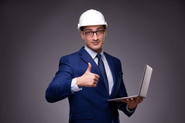 Endüstriyel kavramında genç mimar