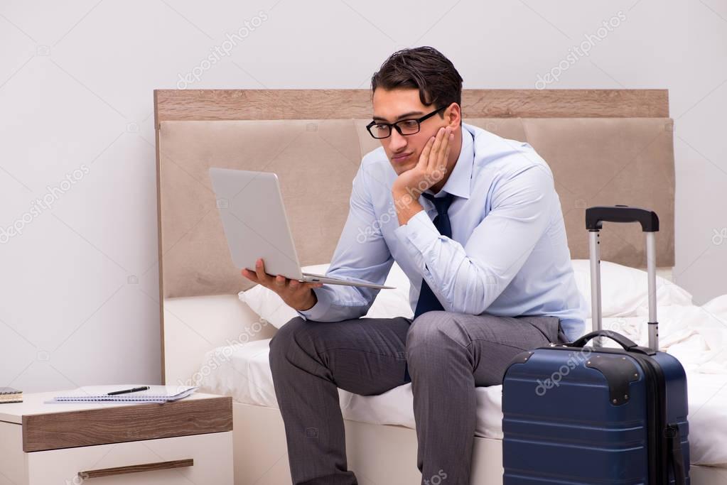 командирование государственных служащих