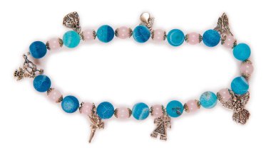 Beyaz arka plan üzerinde izole zarif bilezik