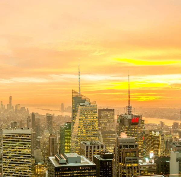 Nueva York - 20 de diciembre de 2013: Vista del Bajo Manhattan en Decembe — Foto de Stock