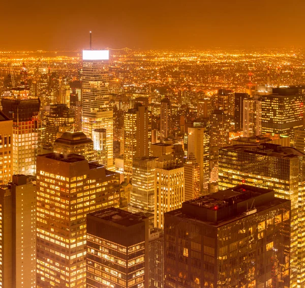 Uitzicht op New York Manhattan tijdens zonsondergang — Stockfoto