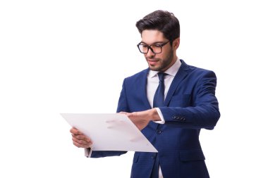 Beyaz arka plan üzerinde izole tablet üzerinde çalışan iş adamı