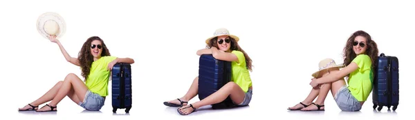 Νεαρή γυναίκα με βαλίτσα απομονωμένη σε λευκό — Φωτογραφία Αρχείου