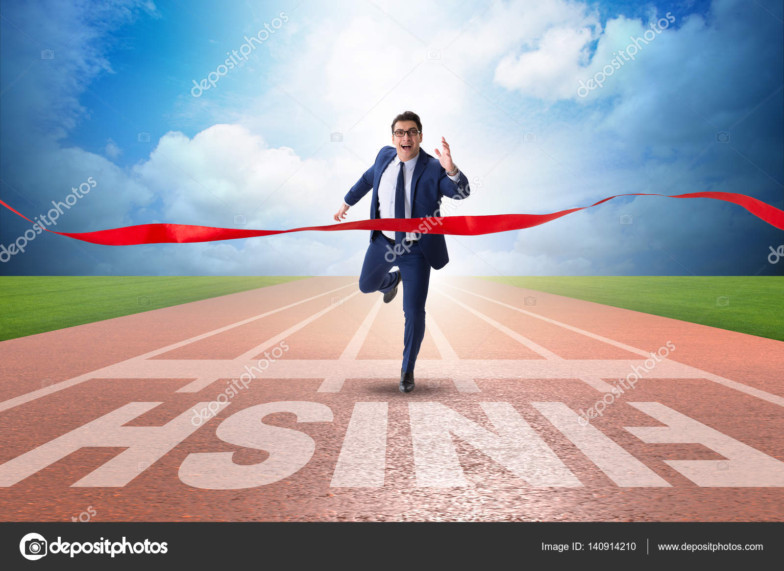 Легкая атлетика финиш. Победитель на финише. Забег финиш. Finishing line. Финишная лента.