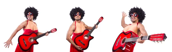 Uomo in donna abbigliamento con chitarra — Foto Stock