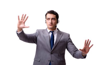 Beyaz izole kulaklık ile yakışıklı adam