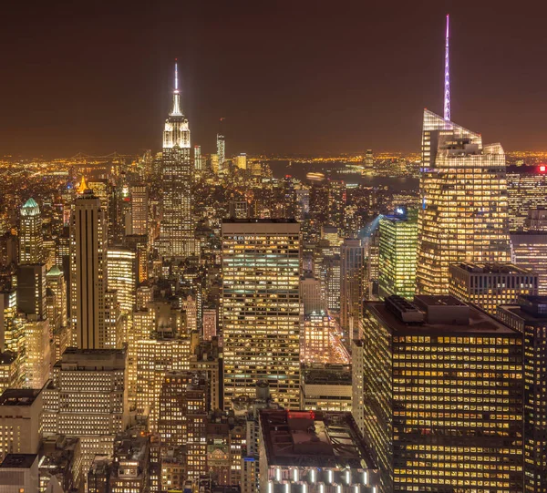 View of New York Manhattan during sunset hours — Stock Photo, Image