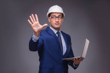 Endüstriyel kavramında genç mimar