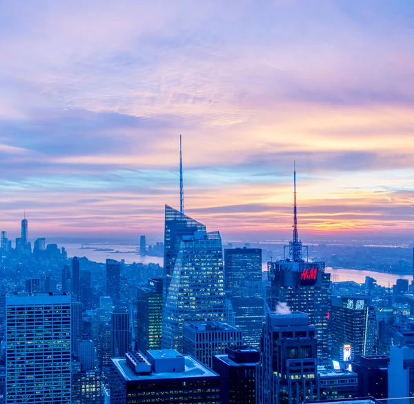 Nueva York - 20 de diciembre de 2013: Vista del Bajo Manhattan en Decembe — Foto de Stock