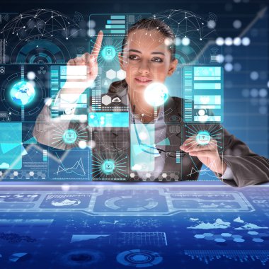 Fütürist veri madenciliği konseptinde bir kadın